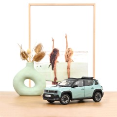 1:18 Масштабная модель RENAULT 4 E-Tech Electric 2025 Hauts de France Green