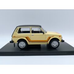 1:24 Масштабная модель Волжский 2121 4х4 1980 Бежевый