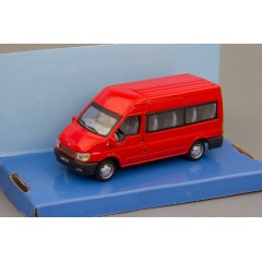 1:72 Масштабная модель Ford Transit Красный