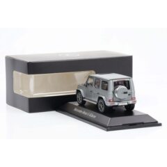 1:43 Масштабная модель MERCEDES-BENZ G-Klasse G 500 AMG Line (W465) 2024 Platinum Magno