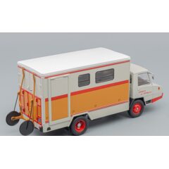 1:43 Масштабная модель BERLIET Stradair 50 Horse transporter, lightgrey red
