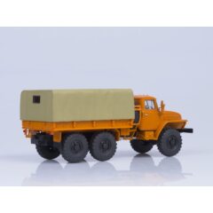 1:43 Масштабная модель 4320 бортовой, с тентом (оранжевый)