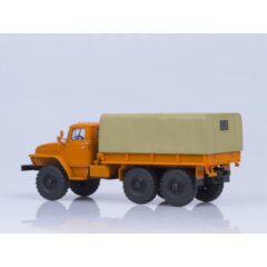 1:43 Масштабная модель 4320 бортовой, с тентом (оранжевый)