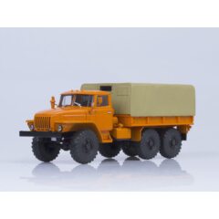 1:43 Масштабная модель 4320 бортовой, с тентом (оранжевый)