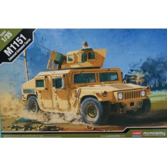 1:35 Сборная модель M1151 Hummer