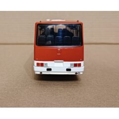 1:43 Масштабная модель Автобус Икарус-256.54 скарлат