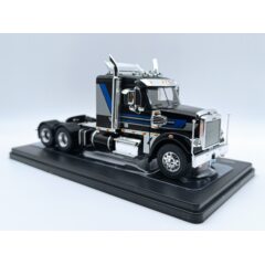 1:43 Масштабная модель седельный тягач FREIGHTLINER Coronado 2012 Black