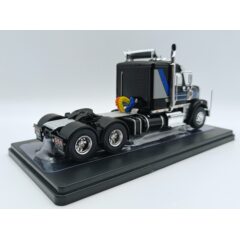1:43 Масштабная модель седельный тягач FREIGHTLINER Coronado 2012 Black