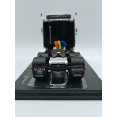 1:43 Масштабная модель седельный тягач FREIGHTLINER Coronado 2012 Black