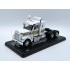 1:43 Масштабная модель седельный тягач FREIGHTLINER Coronado 2012 White/Gold