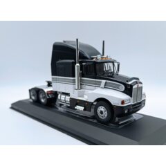 1:43 Масштабная модель седельный тягач KENWORTH T600A 1986 Black/White