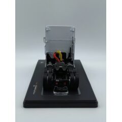 1:43 Масштабная модель седельный тягач INTERNATIONAL Eagle Cabover 1995 White/Blue