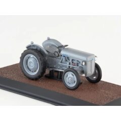 1:32 Масштабная модель Ferguson TE-20, 1953