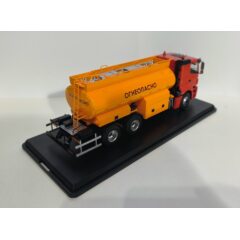 1:43 Масштабная модель АЦ/АТЗ (КАМАЗ-65207-87)