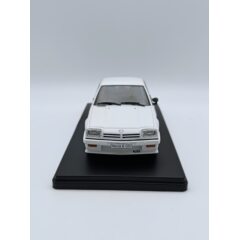 1:24 Масштабная модель OPEL Manta B GSi 1984 White/Grey/Yellow
