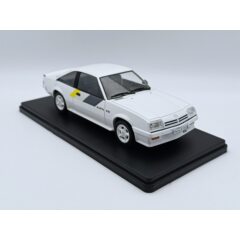 1:24 Масштабная модель OPEL Manta B GSi 1984 White/Grey/Yellow
