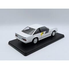 1:24 Масштабная модель OPEL Manta B GSi 1984 White/Grey/Yellow