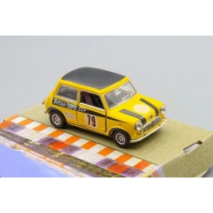 1:43 Масштабная модель Mini Cooper #79 yellow/black