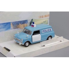 1:43 Масштабная модель Mini Panel Van "Police"