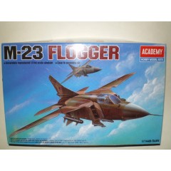 1:144 Сборная модель Самолет M-23 Flogger