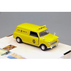 1:43 Масштабная модель Mini Panel Van "Road Service" Yellow