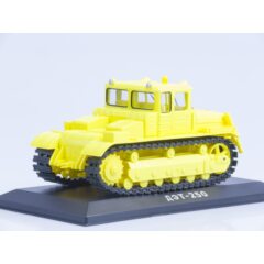 1:43 Тракторы №28 - ДЭТ-250