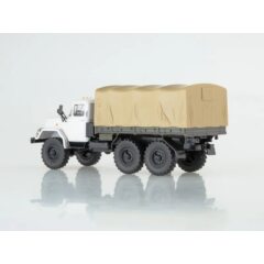 1:43 Масштабная модель ЗИЛ-131 бортовой (с тентом)