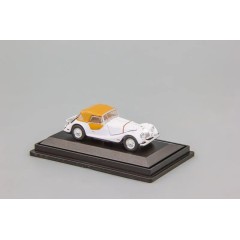 1:72 Масштабная модель Morgan Plus Eight Convertible Белый (тент поднят)