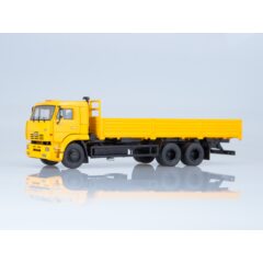 1:43 Масштабная модель КАМАЗ-65117 бортовой (ранний)