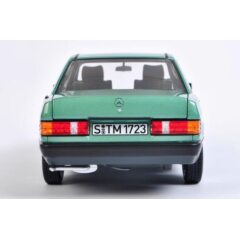 1:18 Масштабная модель MERCEDES-BENZ 190E (W201) 1982 Green Metallic