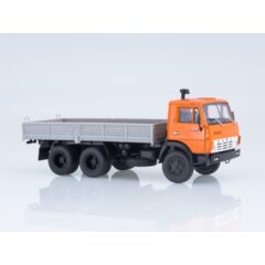 1:43 Масштабная модель КАМАЗ-5320 бортовой