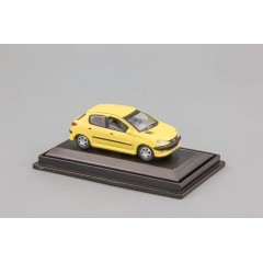 1:72 Масштабная модель Peugeot 206 (yellow) box