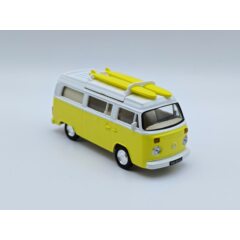 1:43 Масштабная модель VW T2 Combi Camper Van с досками для серфинга 1973 Yellow