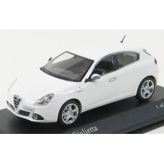 1:43 Масштабная модель Alfa Romeo Giulietta 2010 White