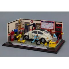 1:43 Масштабная модель Volkswagen Beetle #53 Диорама Автосервис