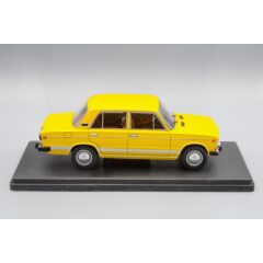 1:24 Масштабная модель Волжский-2106 "Жигули" (LADA 1600 LS) 1976 Жёлтый