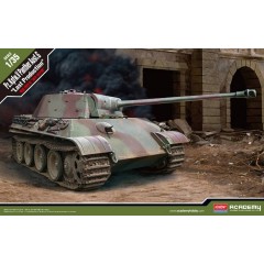 1:35 Сборная модель Техника и вооружение  Pz.Kpfw.V Panther Ausf.G "Last production"