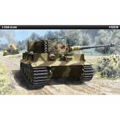 1:35 Сборная модель Танк Pz.Kpfw.VI Тигр I поздний выпуск