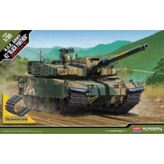 1:35 Сборная модель Техника и вооружение  R.O.K. ARMY K2 "Black Panther"