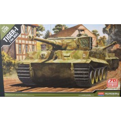 1:35 Сборная модель Танк Tiger-I Mid Ver.