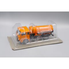 1:43 Kultowe Ciezarowki PRL-u №97 - JELCZ P325 SK-82
