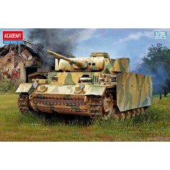 1:35 Сборная модель Техника и вооружение  German Panzer III Ausf L “Battle of Kursk”