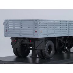 1:43 Масштабная модель МАЗ-200В с полуприцепом МАЗ-5215