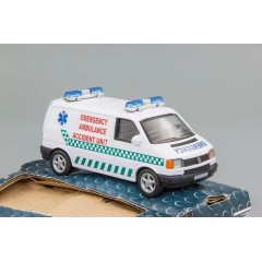 1:43 Масштабная модель Volkswagen T4 Emergency Ambulance Accidient Unit