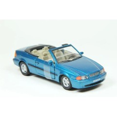 1:43 Масштабная модель Volvo C70 cabrio (blue)