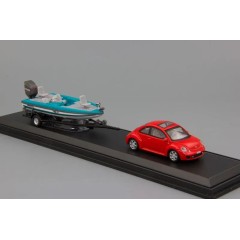 1:72 Масштабная модель VW Beetle Turbo S + прицеп с катером (в боксе)