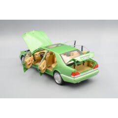 1:24 Модель Mercedes-Benz W140, зелёный, 21 см