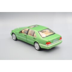 1:24 Модель Mercedes-Benz W140, зелёный, 21 см