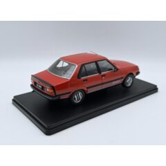 1:24 Масштабная модель RENAULT 18 Turbo 1980 Red