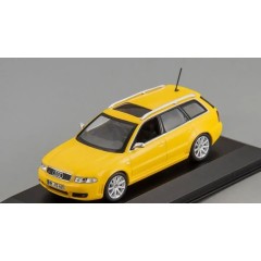 1:43 Масштабная модель Audi RS 4 Avant B5 (imola yellow)